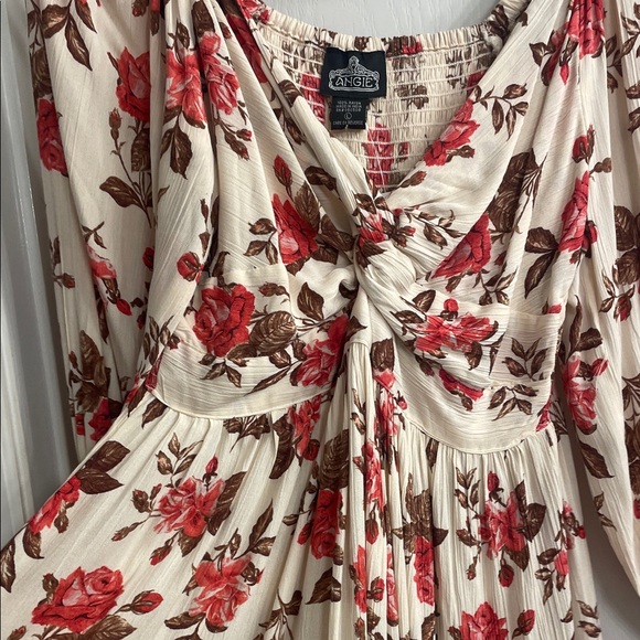 Angie Cream Floral Long Sleeve Dress - Picture 6 of 10